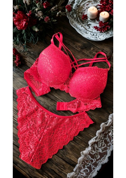 Kadın Dolgulu Destekli Balenli Sütyen Külot Takım