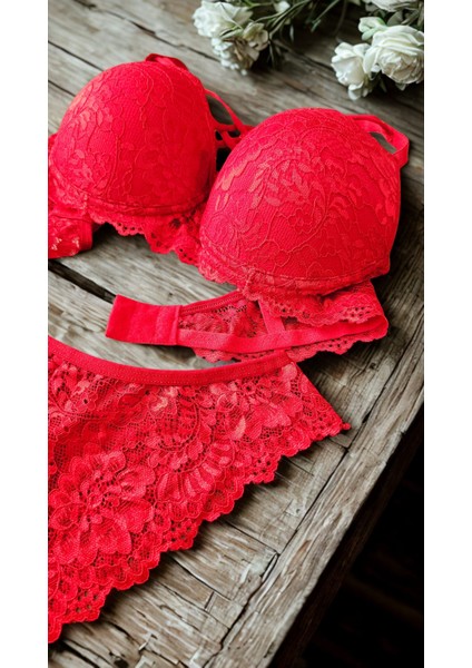 Kadın Dolgulu Destekli Balenli Sütyen Külot Takım fırsatları