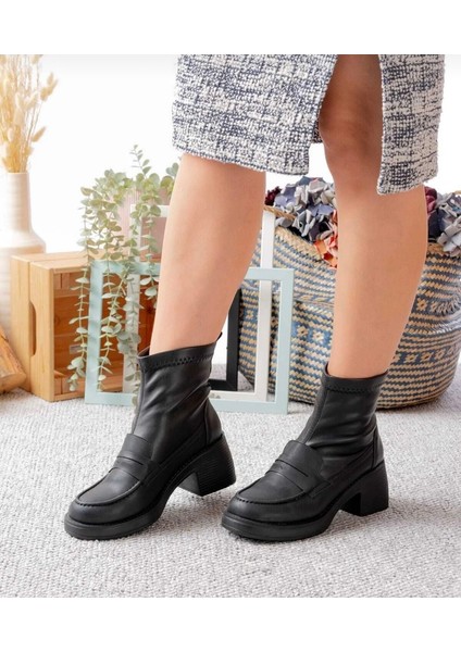 Kadın Siyah Streç Bot