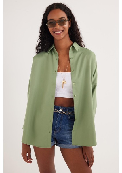 Kadın Oversize Rahat Kesim Spor Yaka Uzun Kollu Basic Düz Mint Gömlek