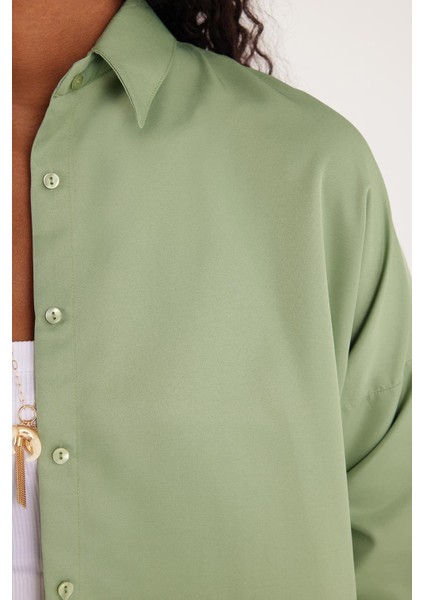 Kadın Oversize Rahat Kesim Spor Yaka Uzun Kollu Basic Düz Mint Gömlek modelleri