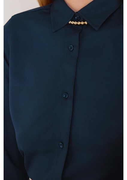 Kadın Slim Fit Dar Kesim Vucüda Oturan Uzun Kollu Lacivert Basic Gömlek modelleri