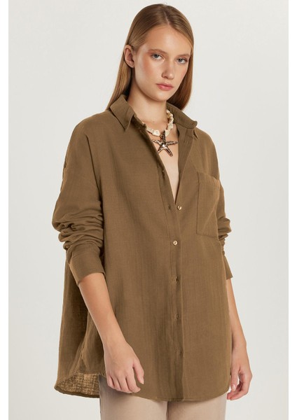Kadın Oversize Geniş Kesim %100 Pamuk Müslin Kumaş Uzun Kollu Cepli Dokulu Kahverengi Gömlek fiyatları