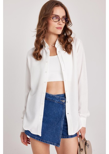 Kadın Slim Fit Düğmeli Yaka Kışlık Yün Viskon Düz Beyaz Gömlek