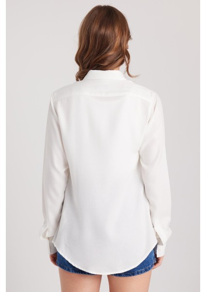 Kadın Slim Fit Düğmeli Yaka Kışlık Yün Viskon Düz Beyaz Gömlek