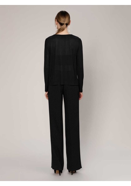 Yuvarlak Yaka Bluz Siyah K1913104_001 fırsatları