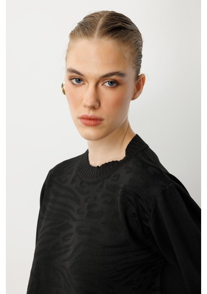 Kendinden Desenli Triko Tunik-Siyah fırsatları