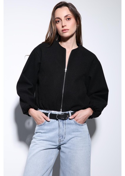 Siyah Bel Lastikli Crop Kadın Mont indirimleri