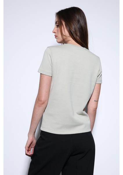 Açık Yeşil Basic Kadın T-Shirt modelleri