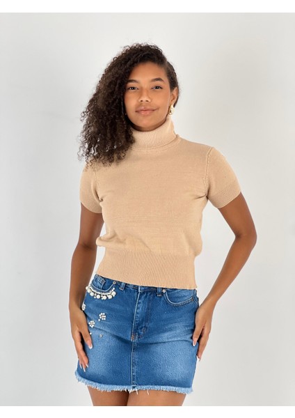 Kadın Kısa Kollu Boğazlı Crop Bej Triko Bluz