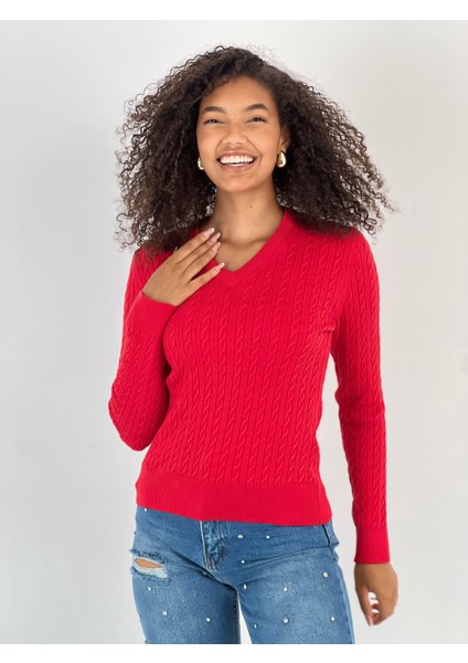 Kadın V Yaka Saç Örgü Desenli Kırmızı Triko Kazak fırsatları