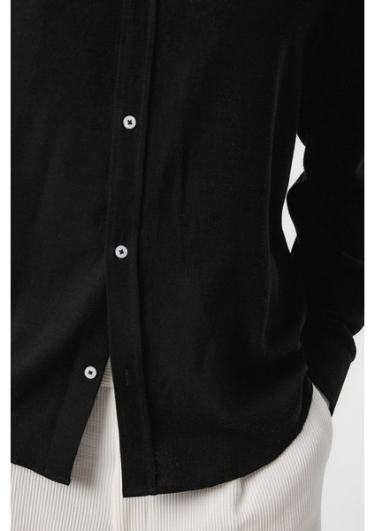 Siyah Keten Karışımlı Yaka Düğmeli Erkek Gömlek modelleri