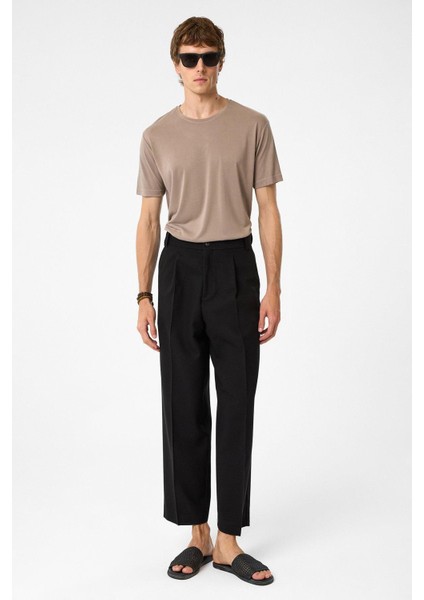 Siyah Yüksek Bel Pileli Relax Fit Erkek Pantolon fiyatları