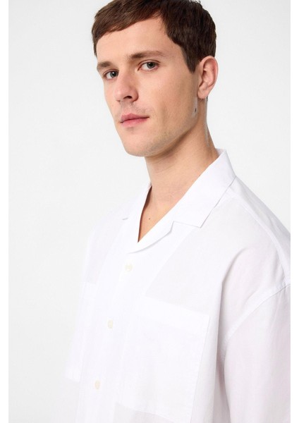 Beyaz Relax Fit Kısa Erkek Gömlek modelleri