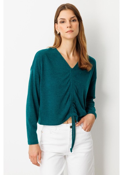Drapeli V Yaka Dokuma Bluz-Yeşil