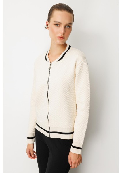 Ribana Detaylı Fermuarlı Triko Hırka-EKRU fırsatları