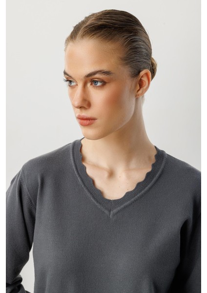 V Yaka Angora Triko Kazak-Fume fırsatları