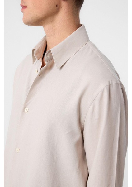 Bej Relax Fit Keten Karışımlı Erkek Gömlek fırsatları