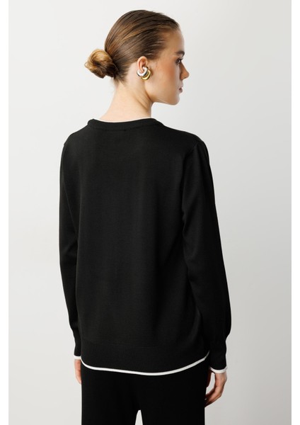 Biye Detaylı Basic Triko Kazak-Siyah