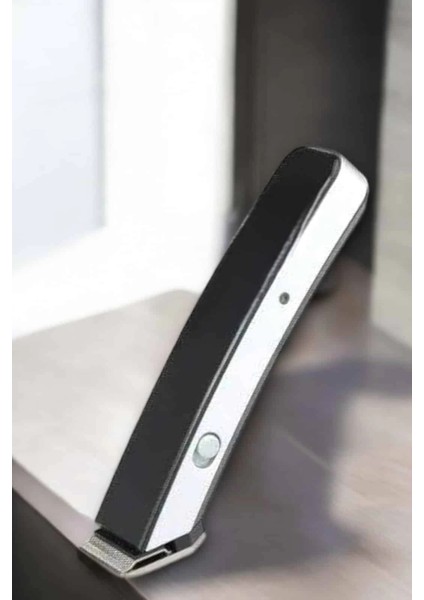 Erkeklere Özel Tıraş Makinesi Kablosuz ve Hassas Kesim