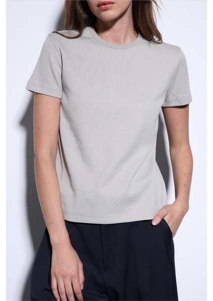 Taş Basic Kadın T-Shirt fırsatları
