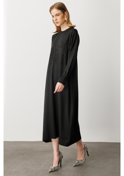 Yaprak Desenli Uzun Triko Elbise-Siyah modelleri