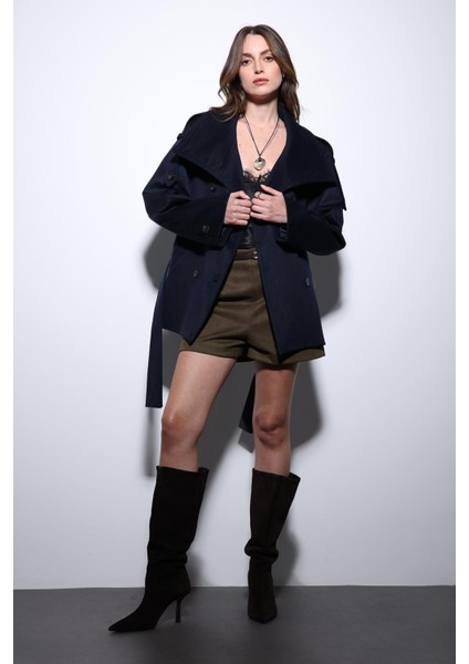 Lacivert Dik Yaka Kruvaze Kadın Kaban