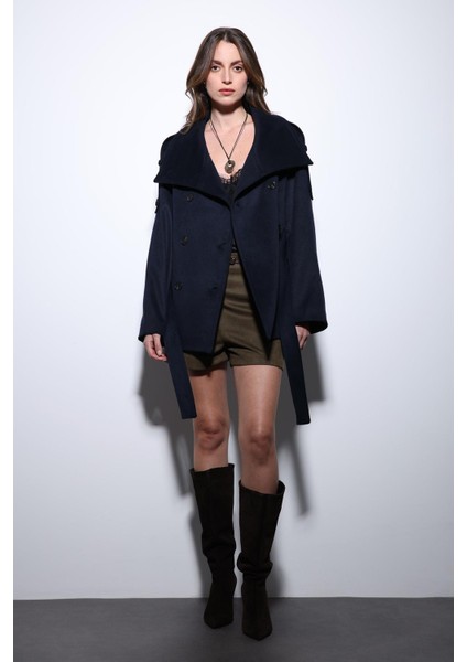 Lacivert Dik Yaka Kruvaze Kadın Kaban fiyatları