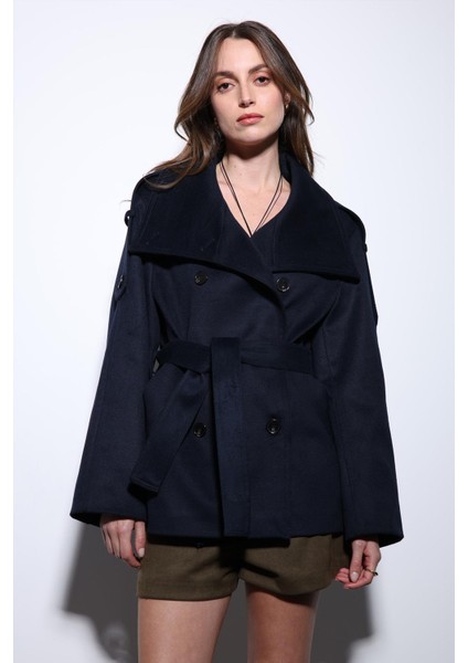 Lacivert Dik Yaka Kruvaze Kadın Kaban modelleri