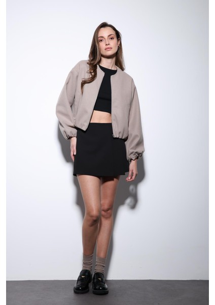 Taş Bel Lastikli Crop Kadın Mont fiyatları