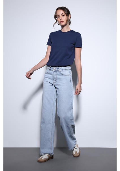 Lacivert Basic Kadın T-Shirt fiyatları