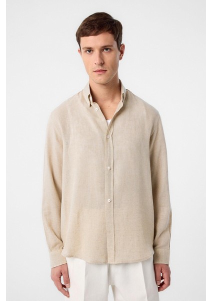 Bej Keten Karışımlı Yaka Düğmeli Erkek Gömlek