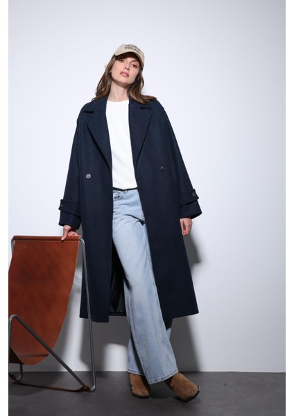 Lacivert Kadın Yumuşak Dokulu Oversize Kruvaze Kaban