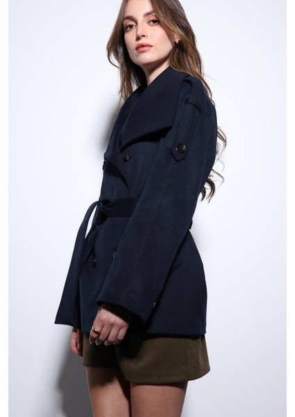 Lacivert Dik Yaka Kruvaze Kadın Kaban indirimleri