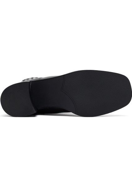 Kadın Siyah Fermuarlı İnce Topuklu Bot 25WFE402114