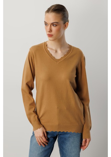 V Yaka Angora Triko Kazak-Camel