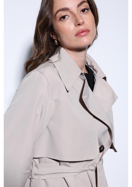 Bej Kruvaze Kemerli Kadın Trençkot fırsatları