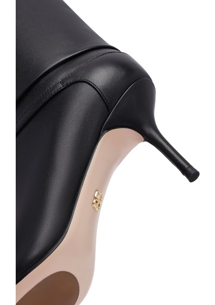 Kadın Siyah Ince Topuklu Deri Bot 25AFD490318