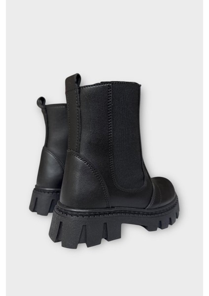 Kız Çocuk Lastik Detaylı Kalın Taban Bot Siyah indirimleri