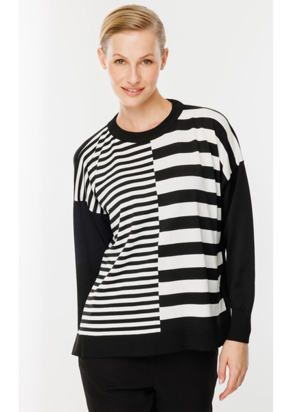 Çizgi Desenli Kazak-Siyah