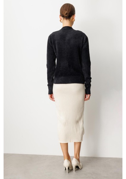 Düğme Detaylı Triko Hırka-SİYAH