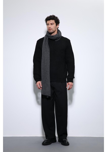 Siyah Örme Dokulu Erkek Kazak