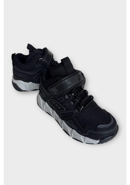 Kaydırmaz Taban Cırtlı Spor Çocuk Bot Siyah modelleri