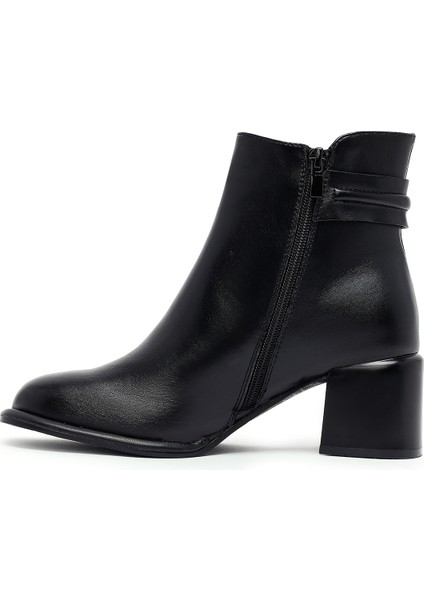 Kadın Siyah Fermuarlı Kalın Topuklu Bot 25WFE402018 indirimleri