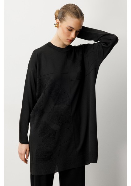 Simli Çiçek Detaylı Triko Tunik-Siyah fırsatları
