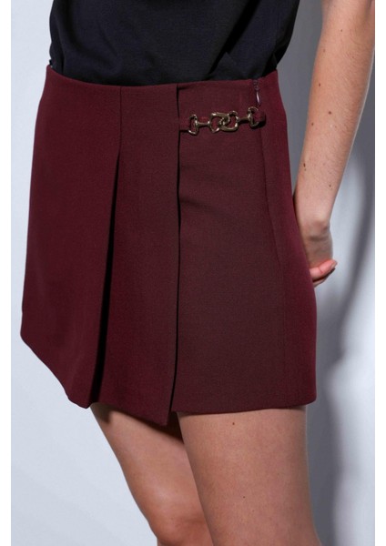Bordo Pileli Zincir Detaylı Şort Etek fiyatları