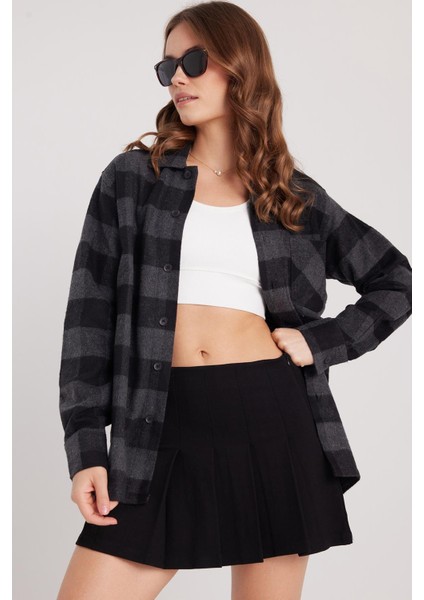 Kadın Relax Fit Rahat Kesim Tek Cepli Kareli Kışlık Oduncu Apaş Yaka Gömlek fırsatları