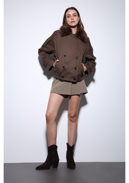 Kahve Suni Kürklü Kısa Kadın Trençkot fırsatları