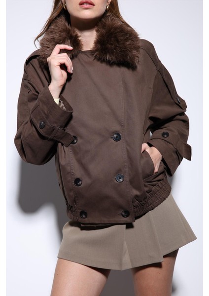 Kahve Suni Kürklü Kısa Kadın Trençkot