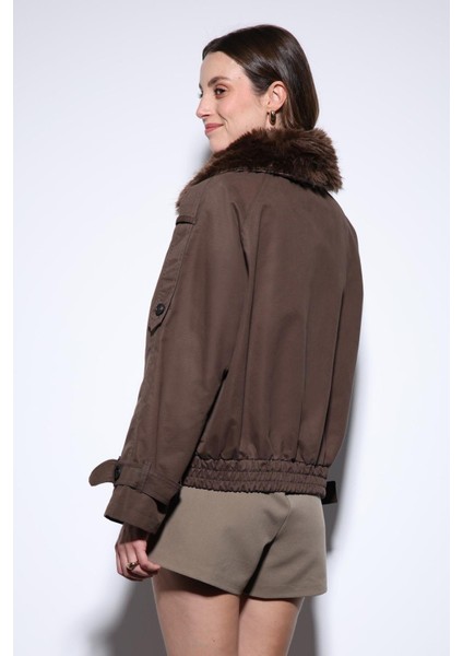 Kahve Suni Kürklü Kısa Kadın Trençkot